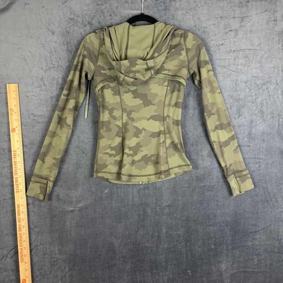 Lululemon green camo Hooded Define Jacket *Nulu in Sz 4 - Picture 3 of 10